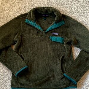 Patagonia Synchilla Forest Green Fleece with Teal Highlights